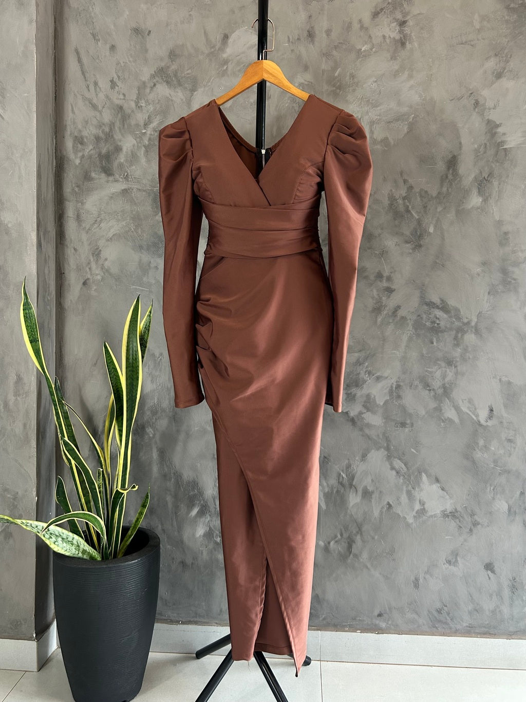 Vestido Feminino Longuete Mangas Longas Social