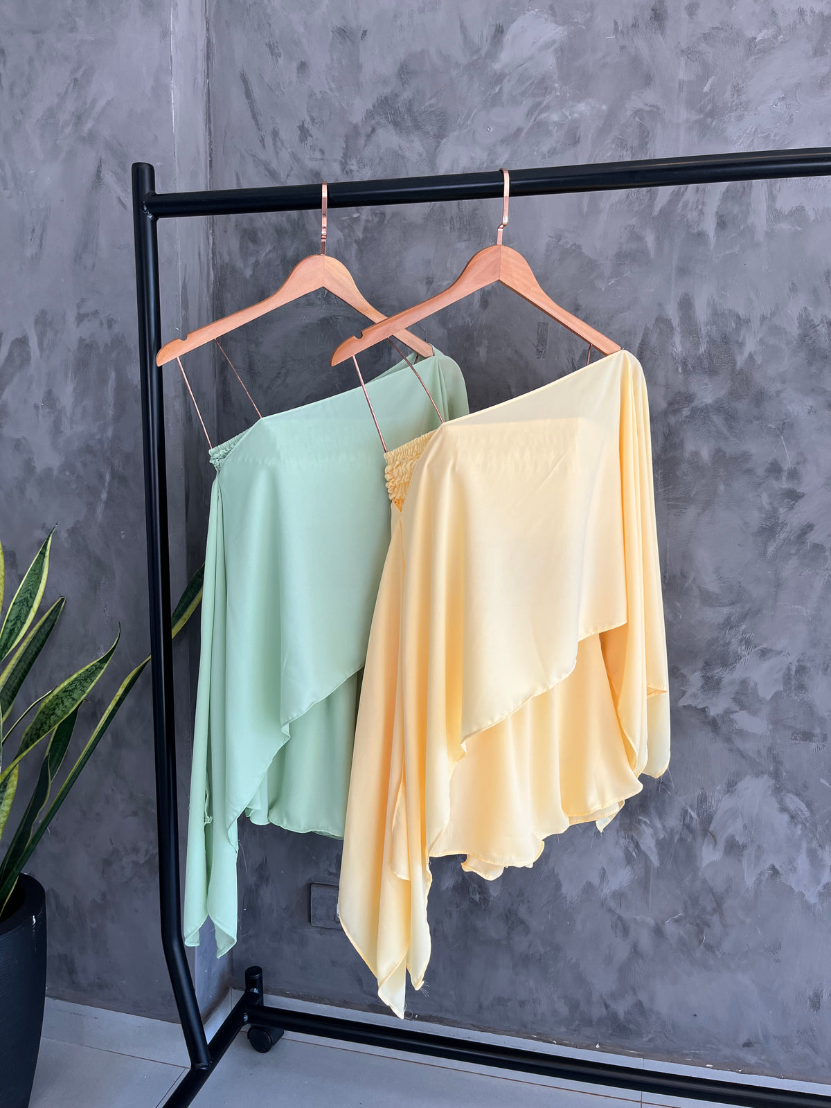 Conjunto Bata e Saia curta- Pietra