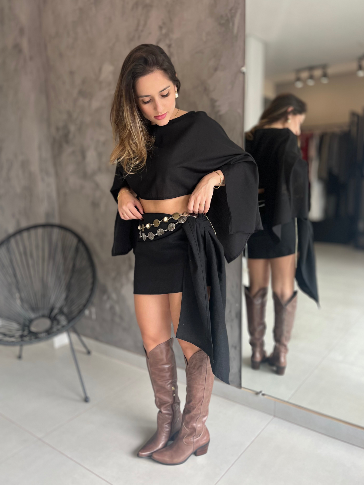 Conjunto Feminino em Linho com Bata e Saia Preto- Hadassa