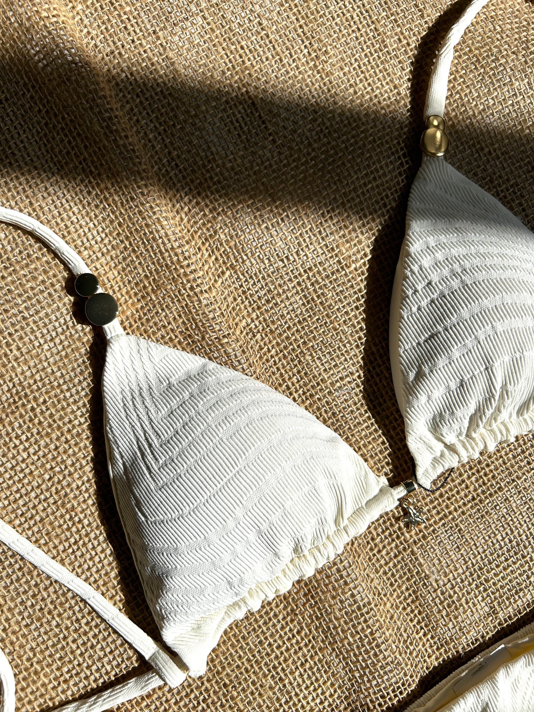 Biquini cortininha off white pérola