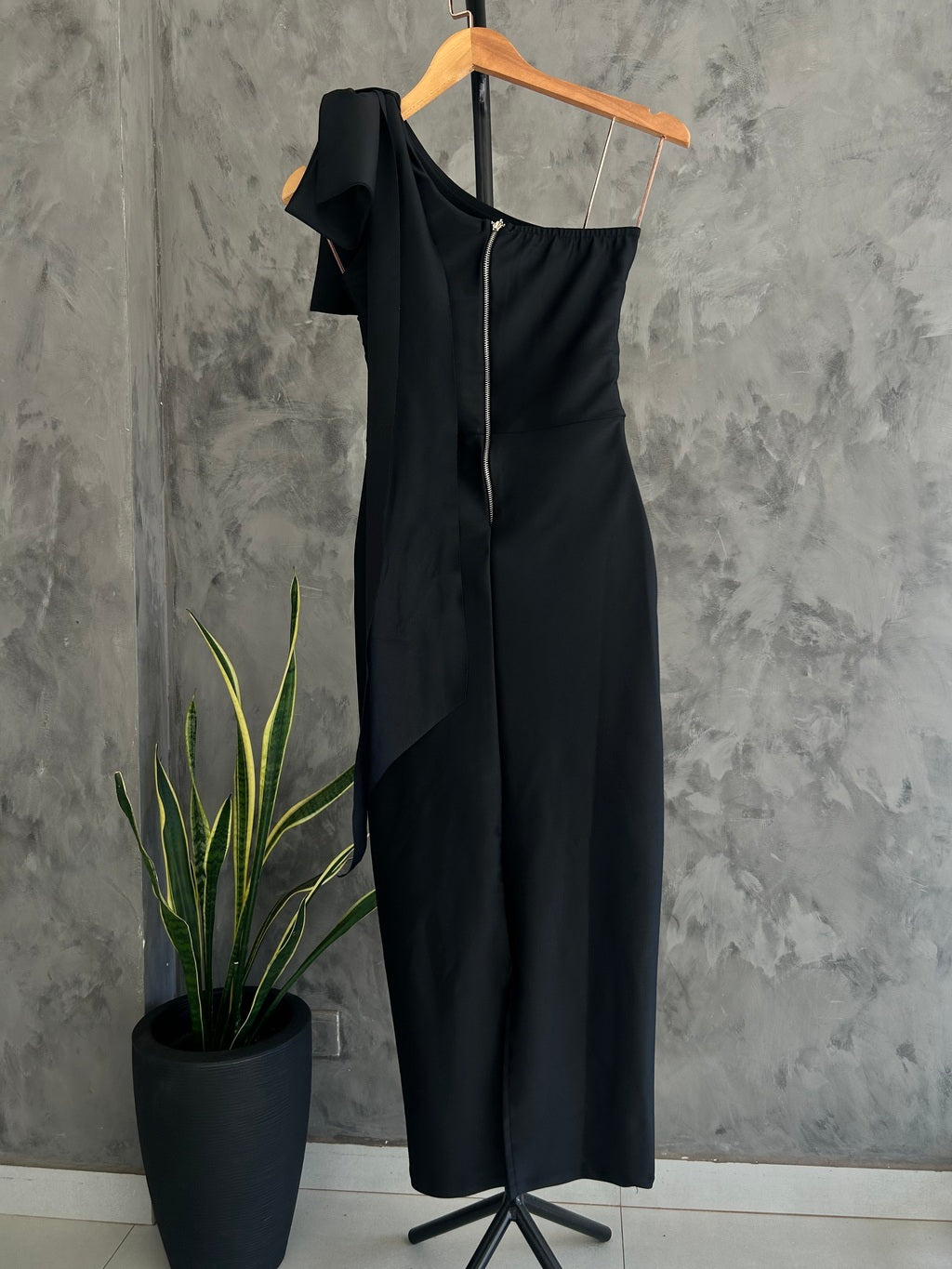 Vestido Feminino Midi Social Laço com Cauda