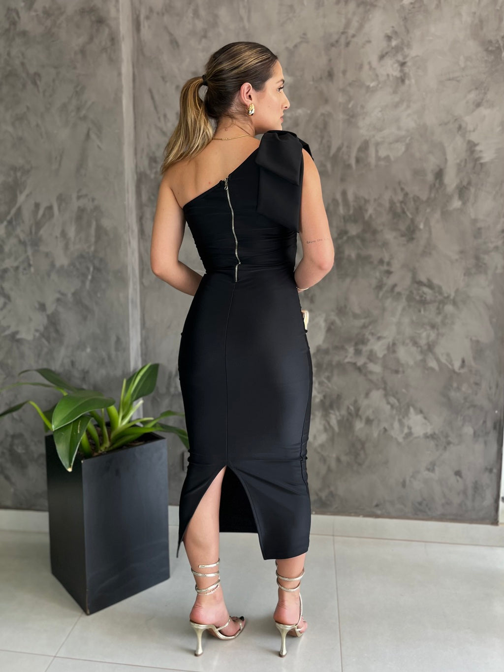 Vestido Midi Social para Eventos Preto- Jhesly