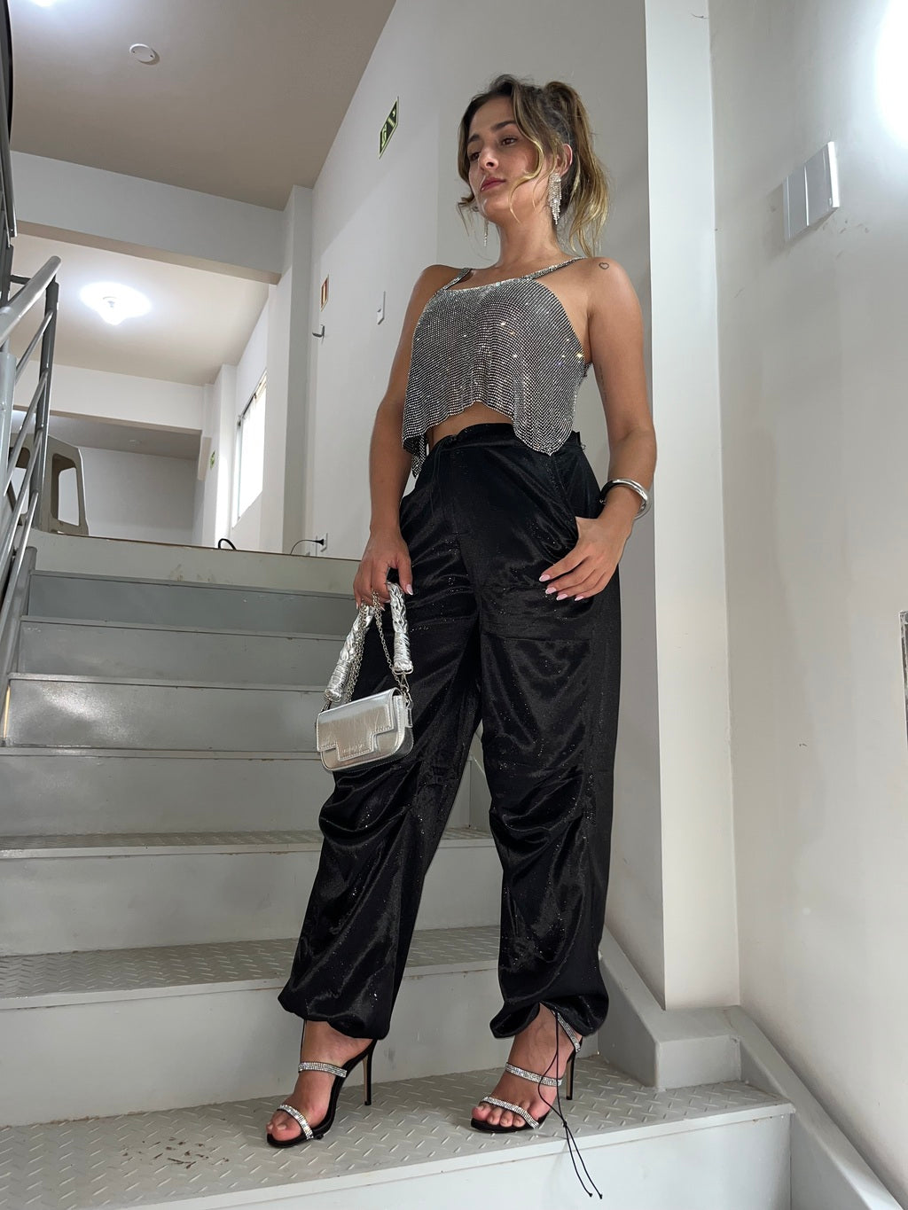 Calça Feminina Jogger Despojada com Brilho