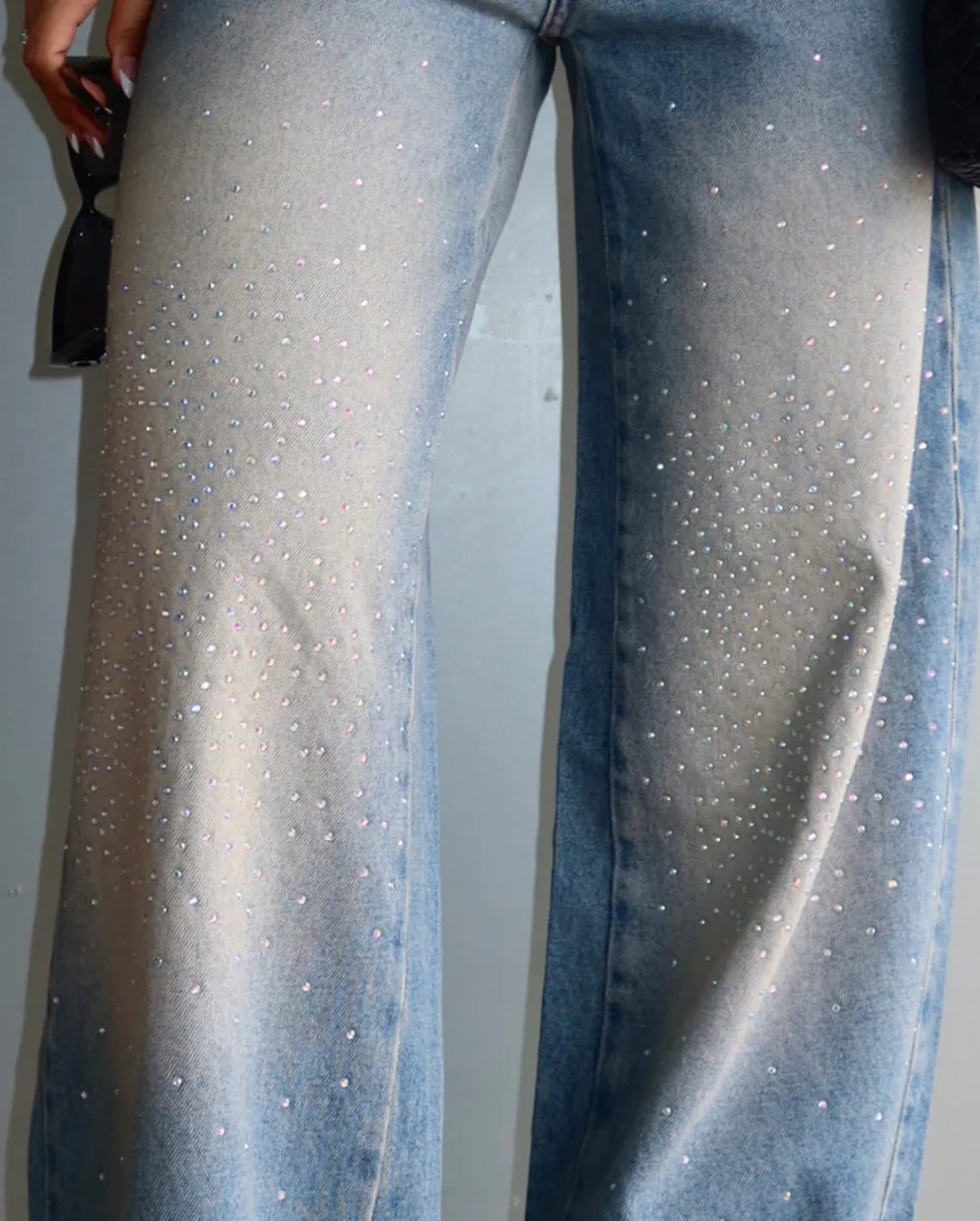 Calça Jeans Wide Leg Relaxed com Aplicação