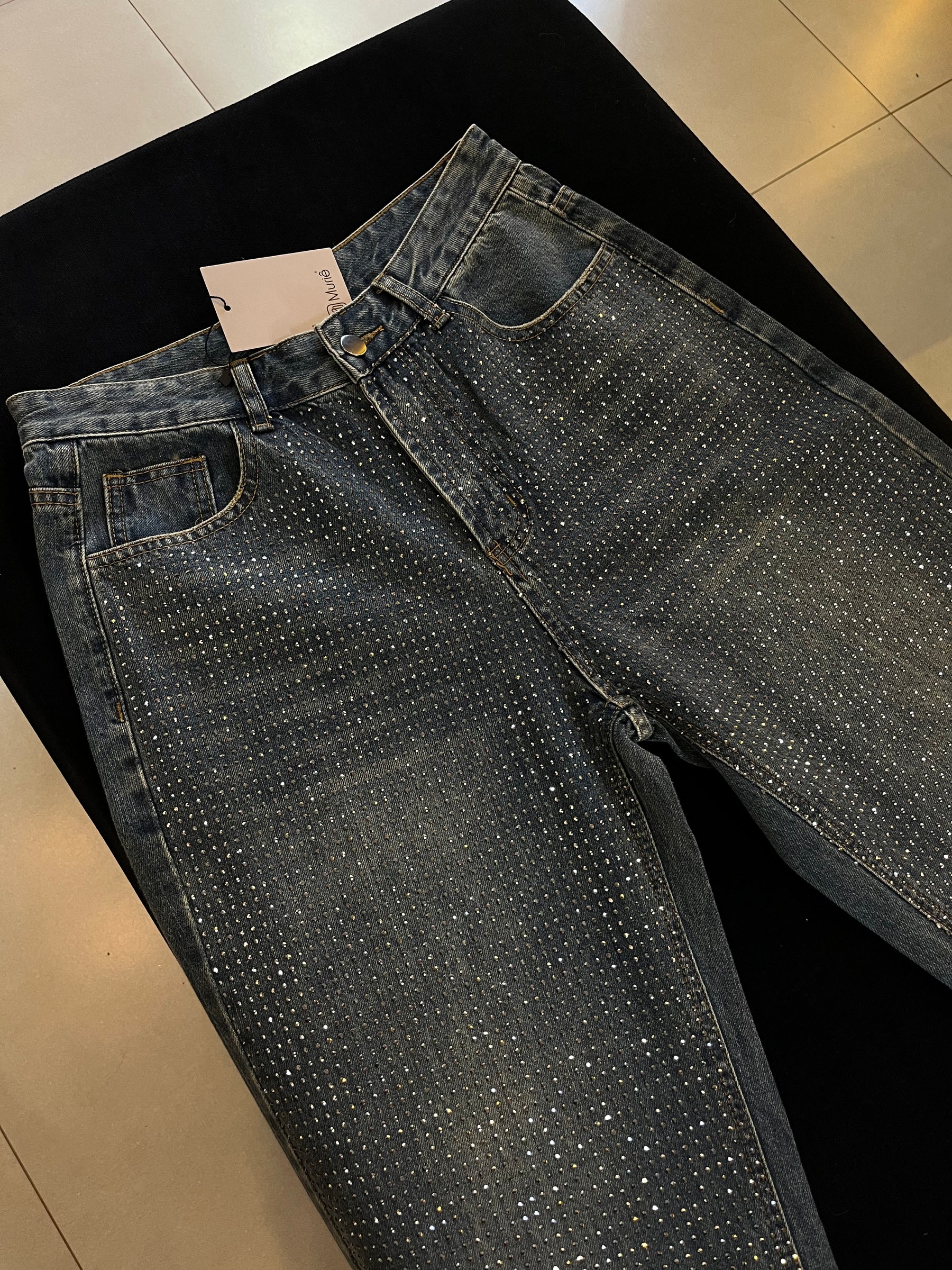 Calça Jeans Wide Leg Cravejada Strass Brilho - Escura
