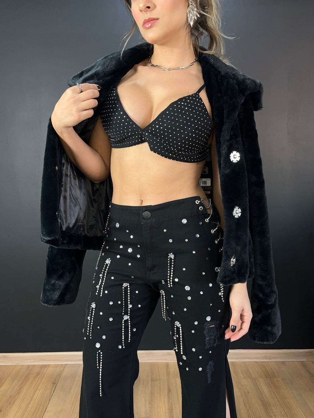 Calça jeans aplicações Mondabelle
