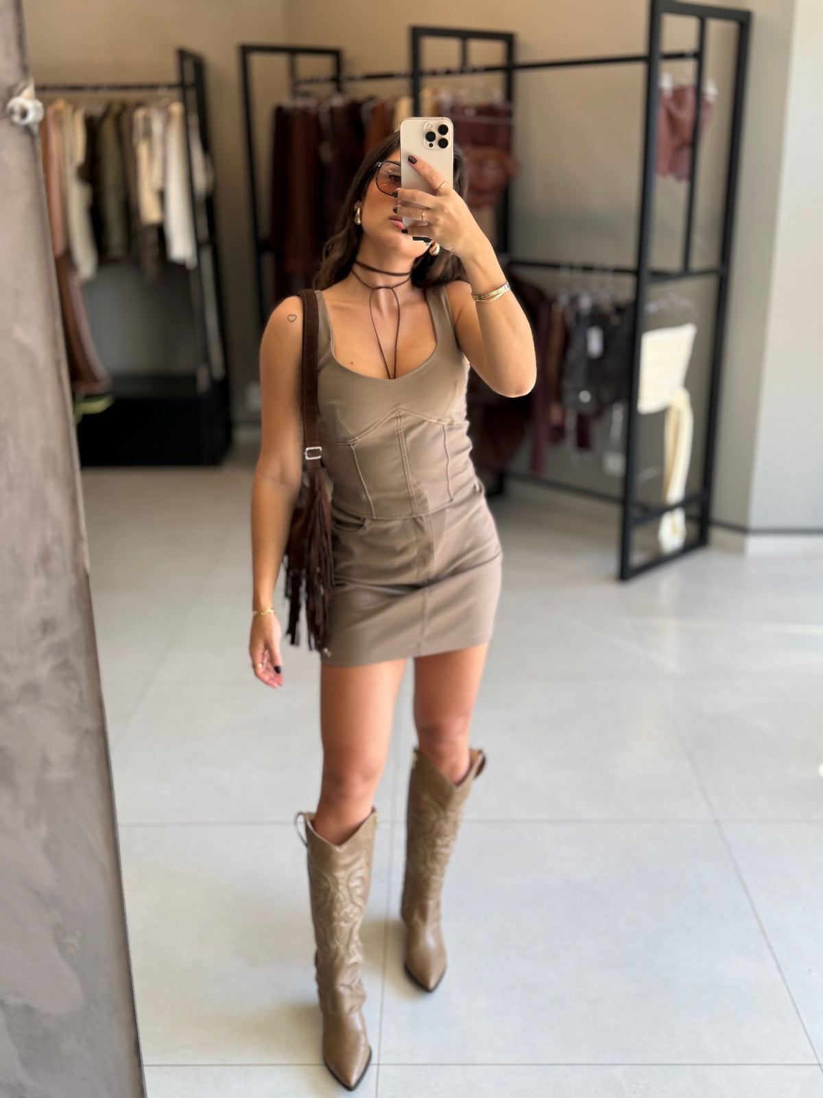 Conjunto Resinado Saia e Cropped - Yeskla