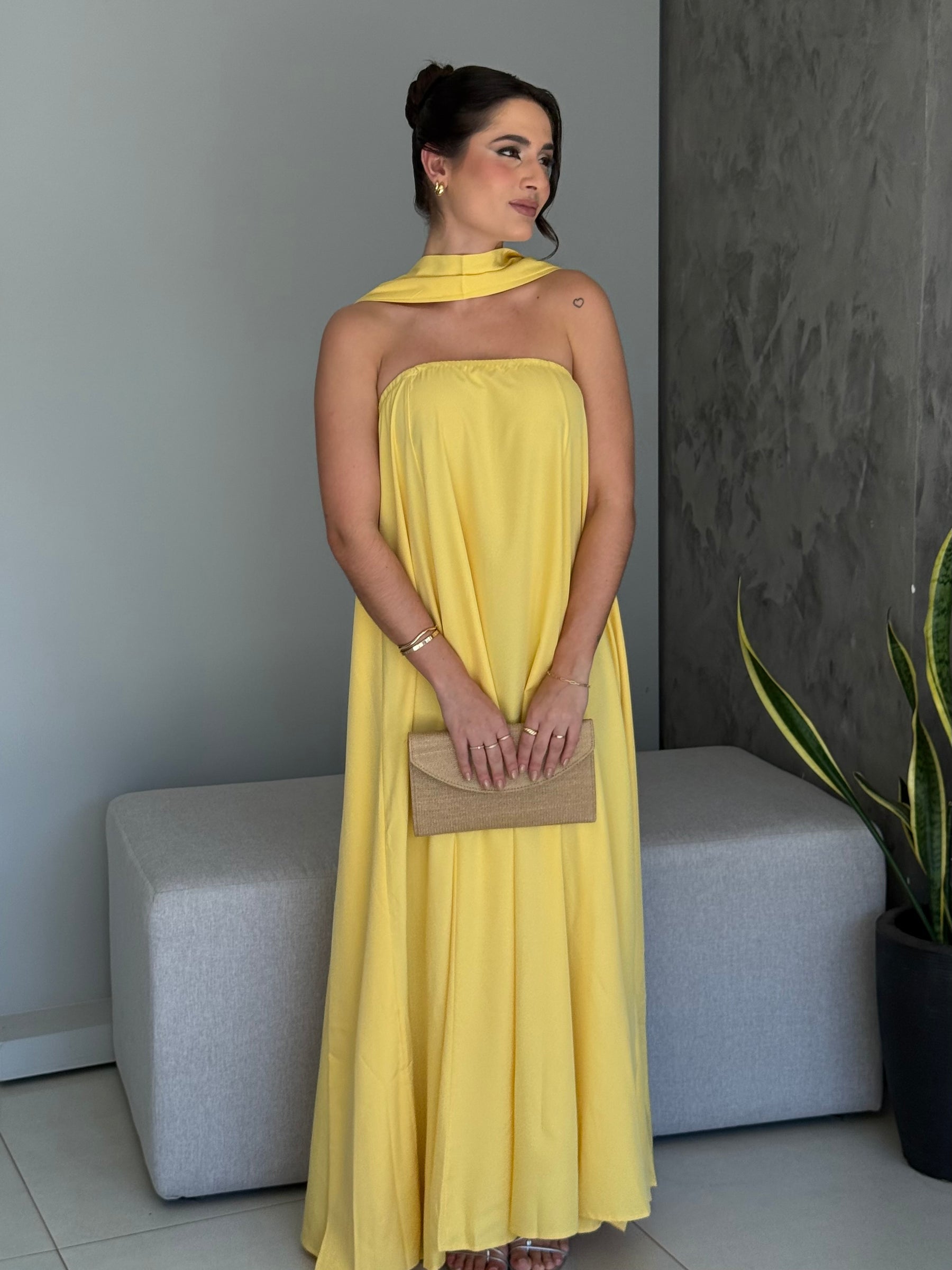Vestido Longo Solto Tomara que Caia Amarelo – Moda Festa Elegante