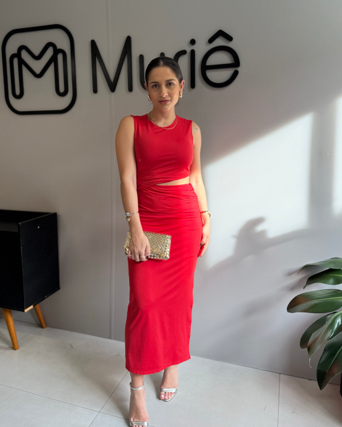 Vestido de Festa Midi Abertura Cintura Vermelho - Naguchi