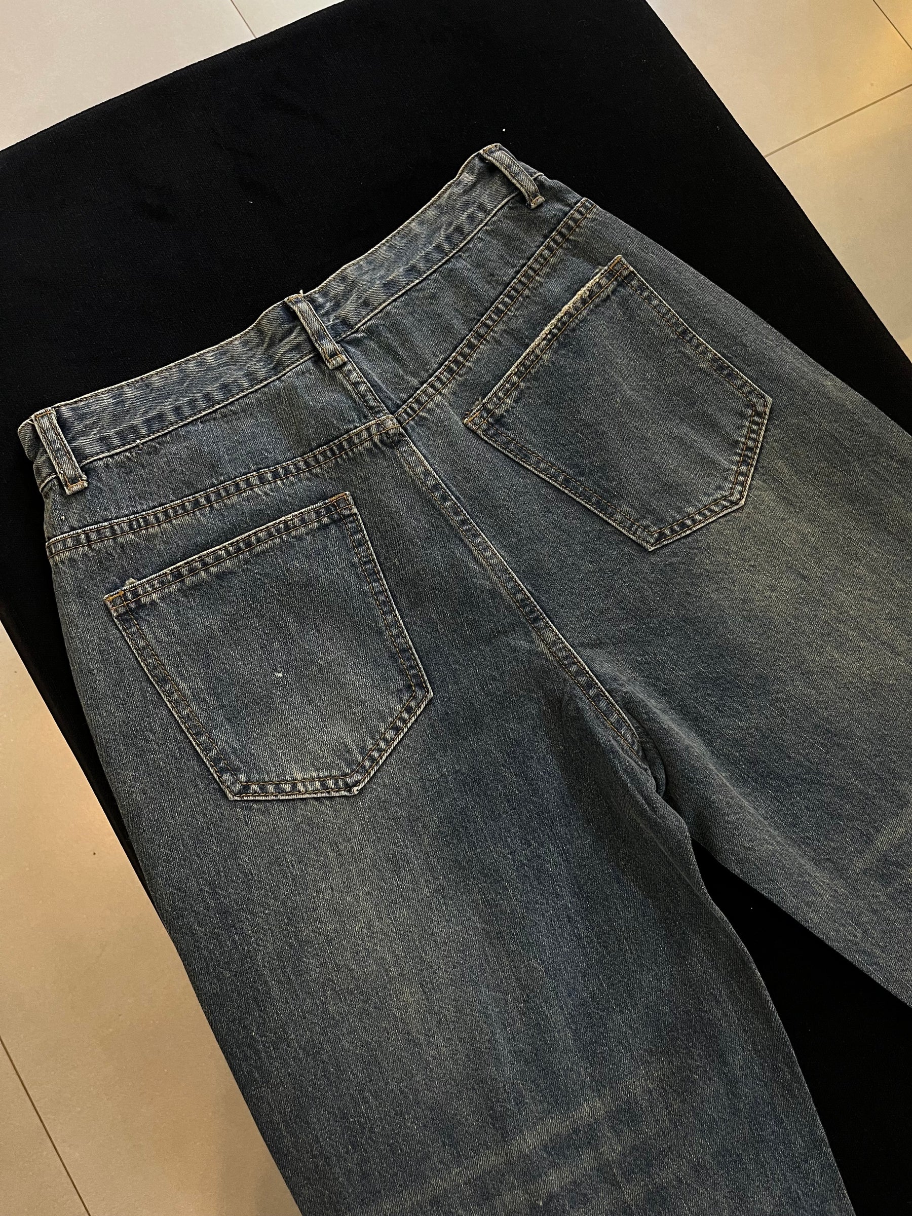 Calça Jeans Wide Leg Cravejada Strass Brilho - Escura