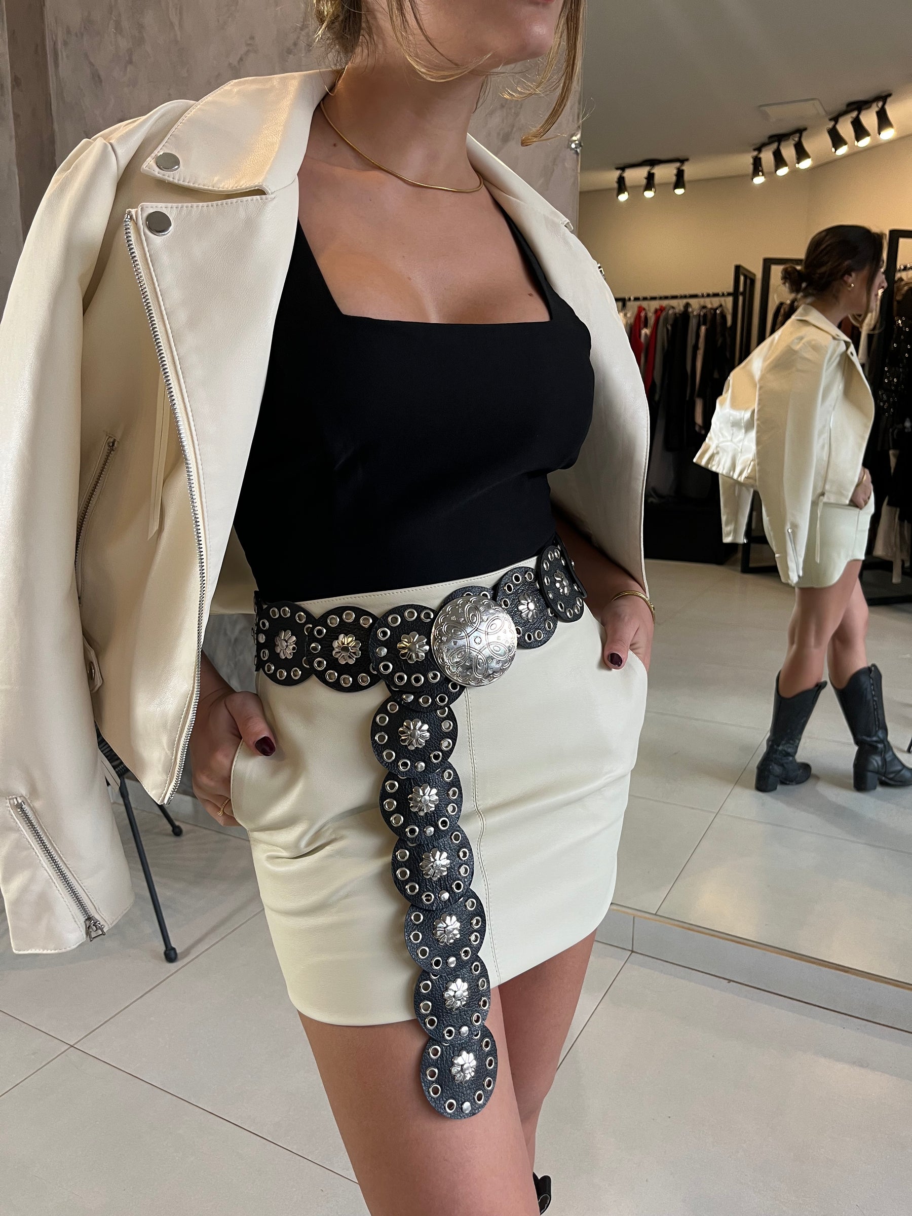 Saia Feminina de Couro Western Leona Martins