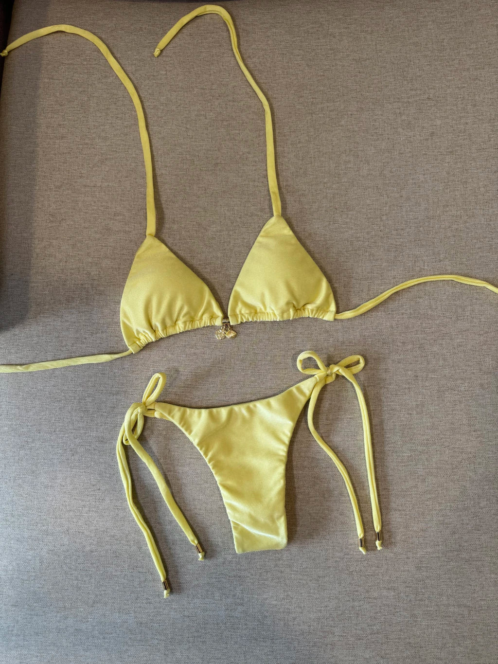 Biquíni Cortininha Amarelo Manteiga Angra