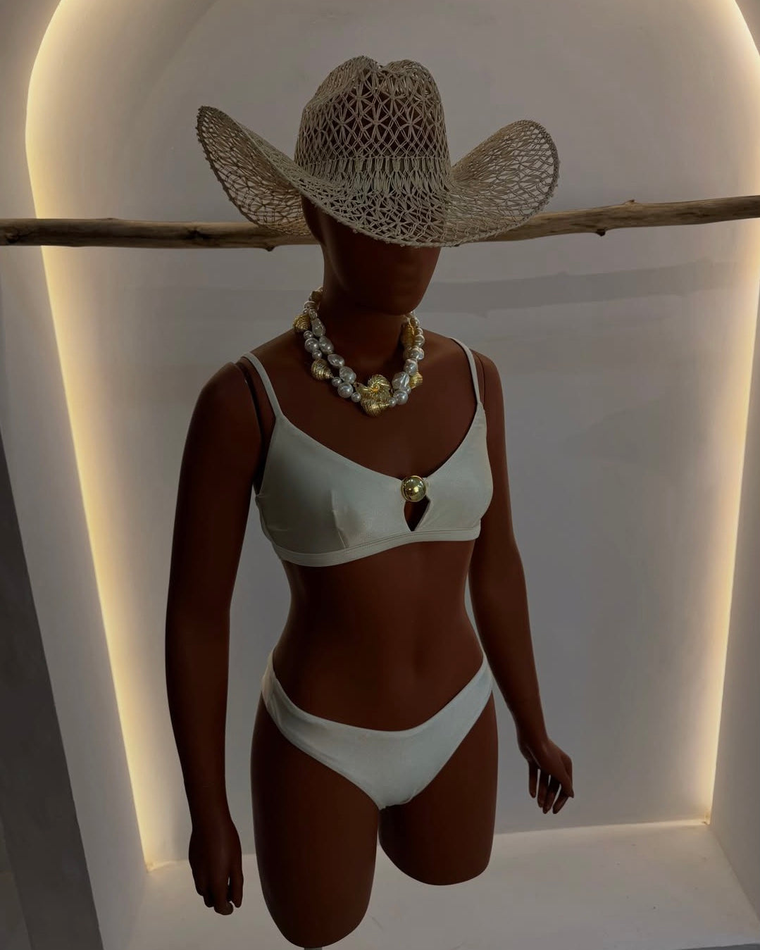 Biquíni Off White estilo Top Asadelta