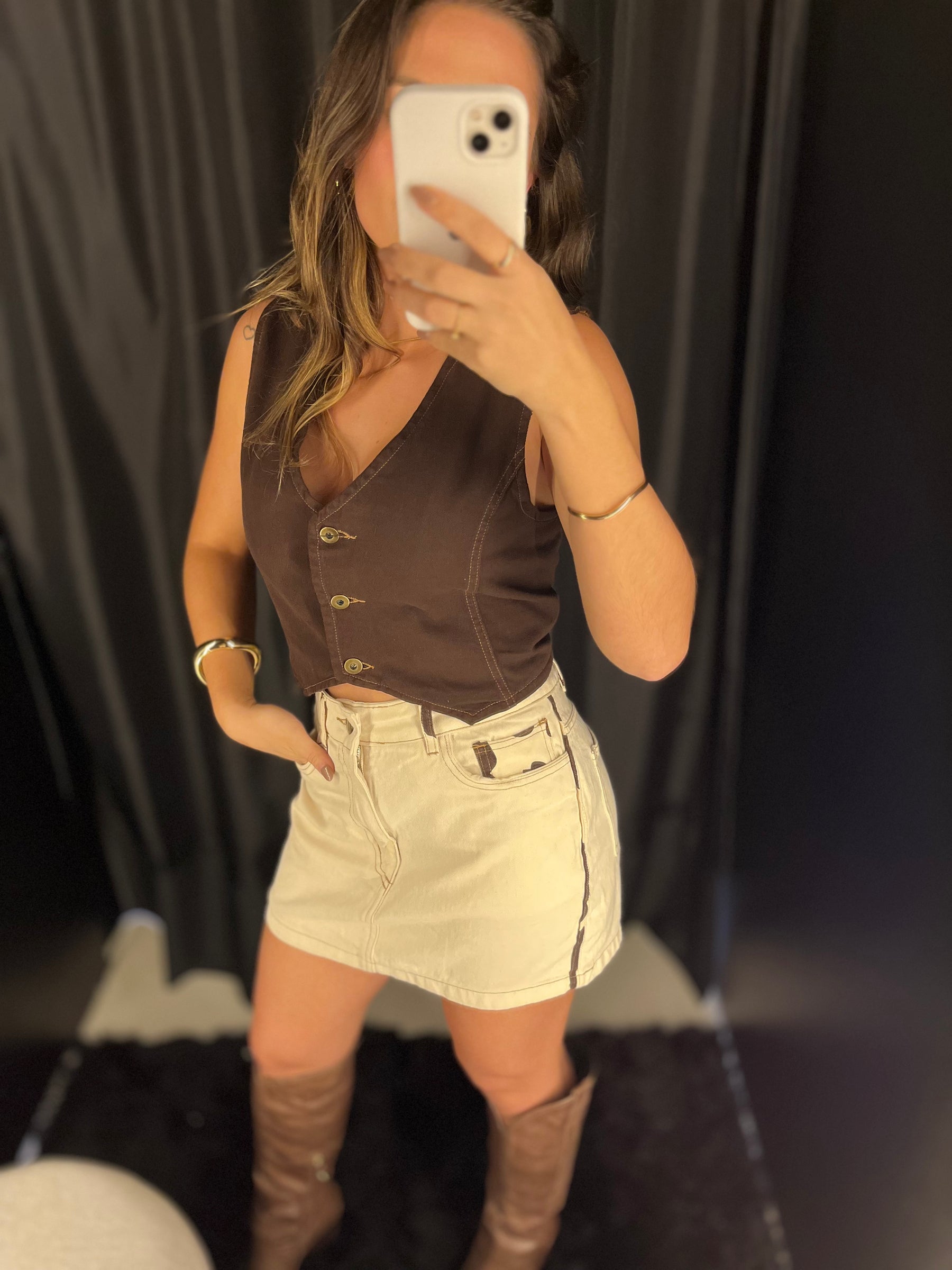 Saia Curta Sarja Off White Cow