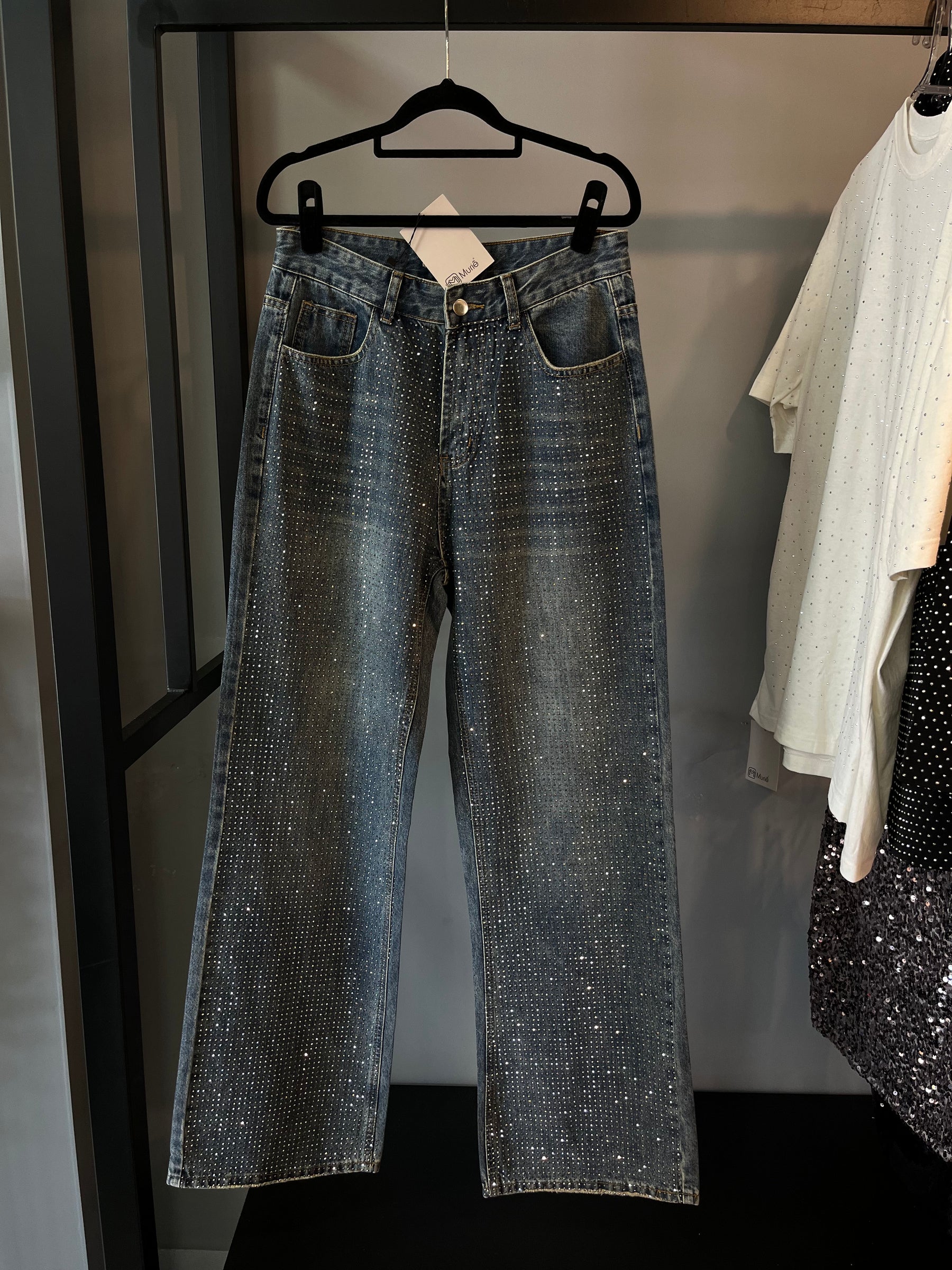 Calça Jeans Wide Leg Cravejada Strass Brilho - Escura