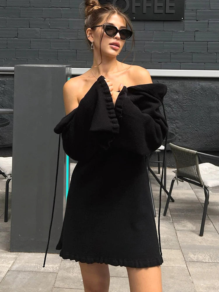 Vestido Feminino Preto Ombro a Ombro em Tricô – Elegância Outono/Inverno
