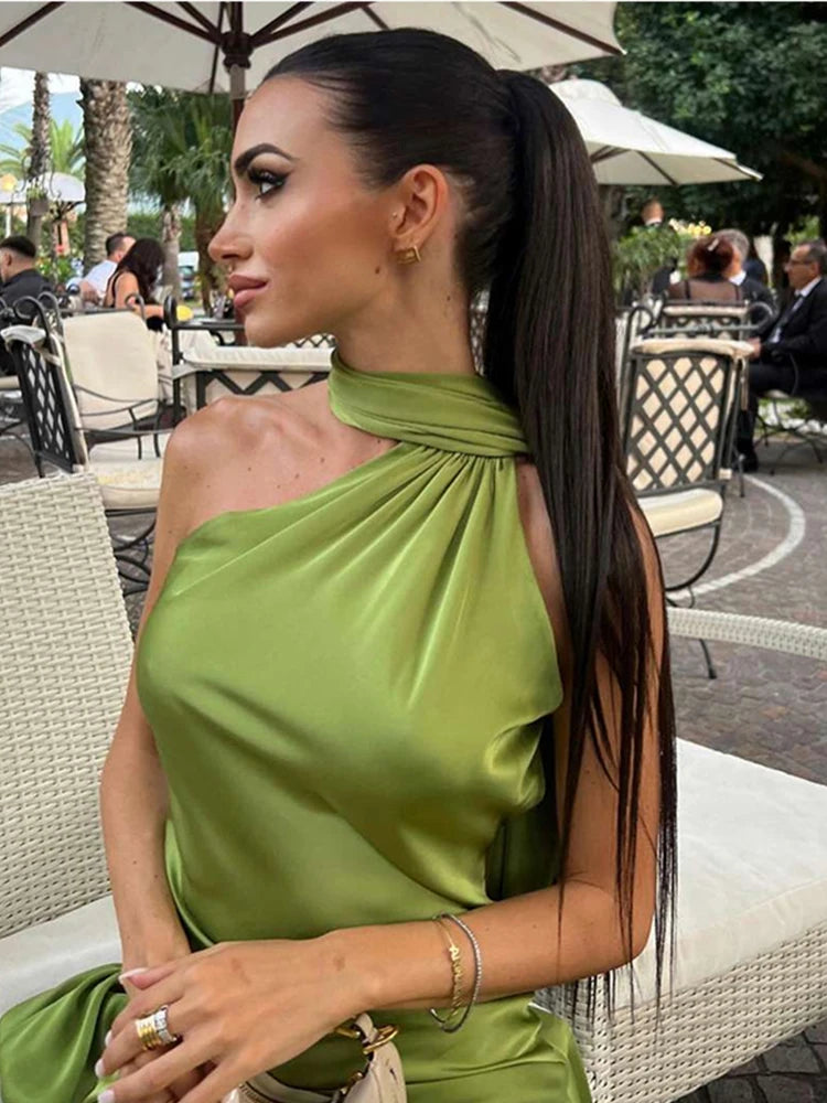 Vestido Longo de Cetim Ombro Único e Capa Lateral Melissa para Festa