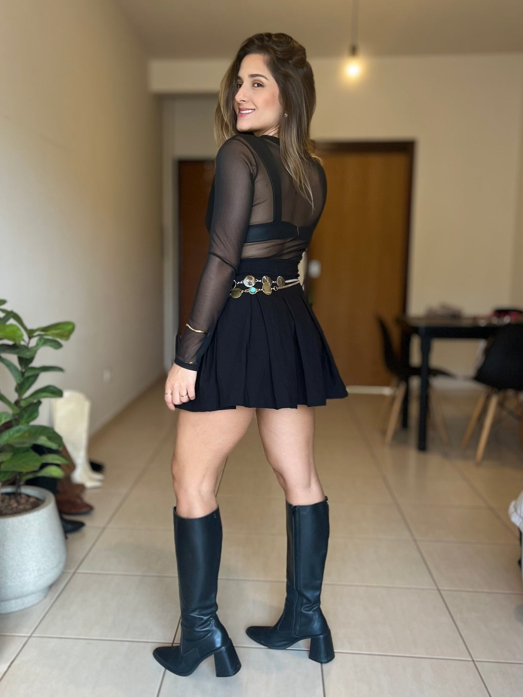 Saia Curta Rodada de Pregas