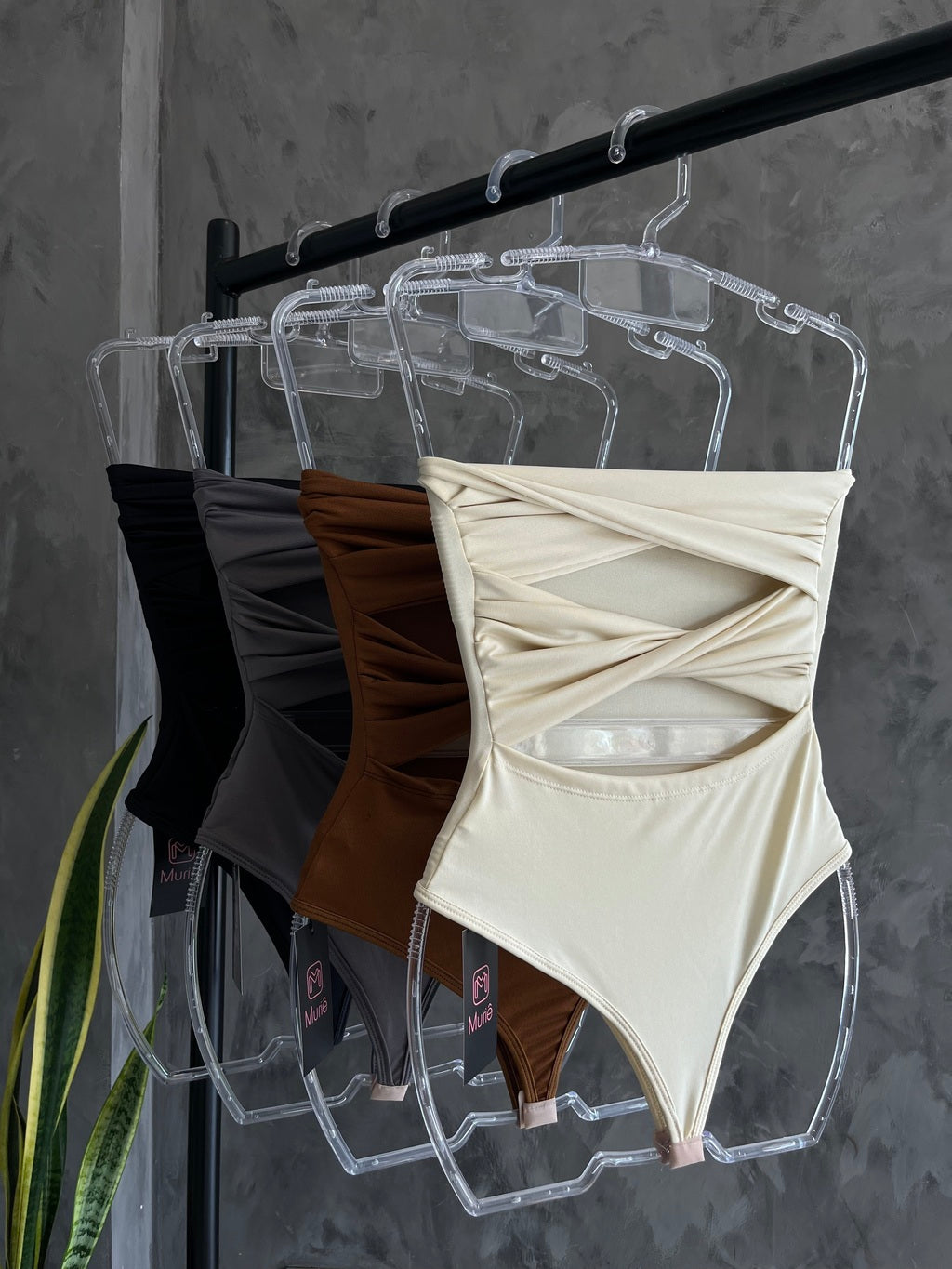 Body Feminino Torcido Tomara que Caia - Helena