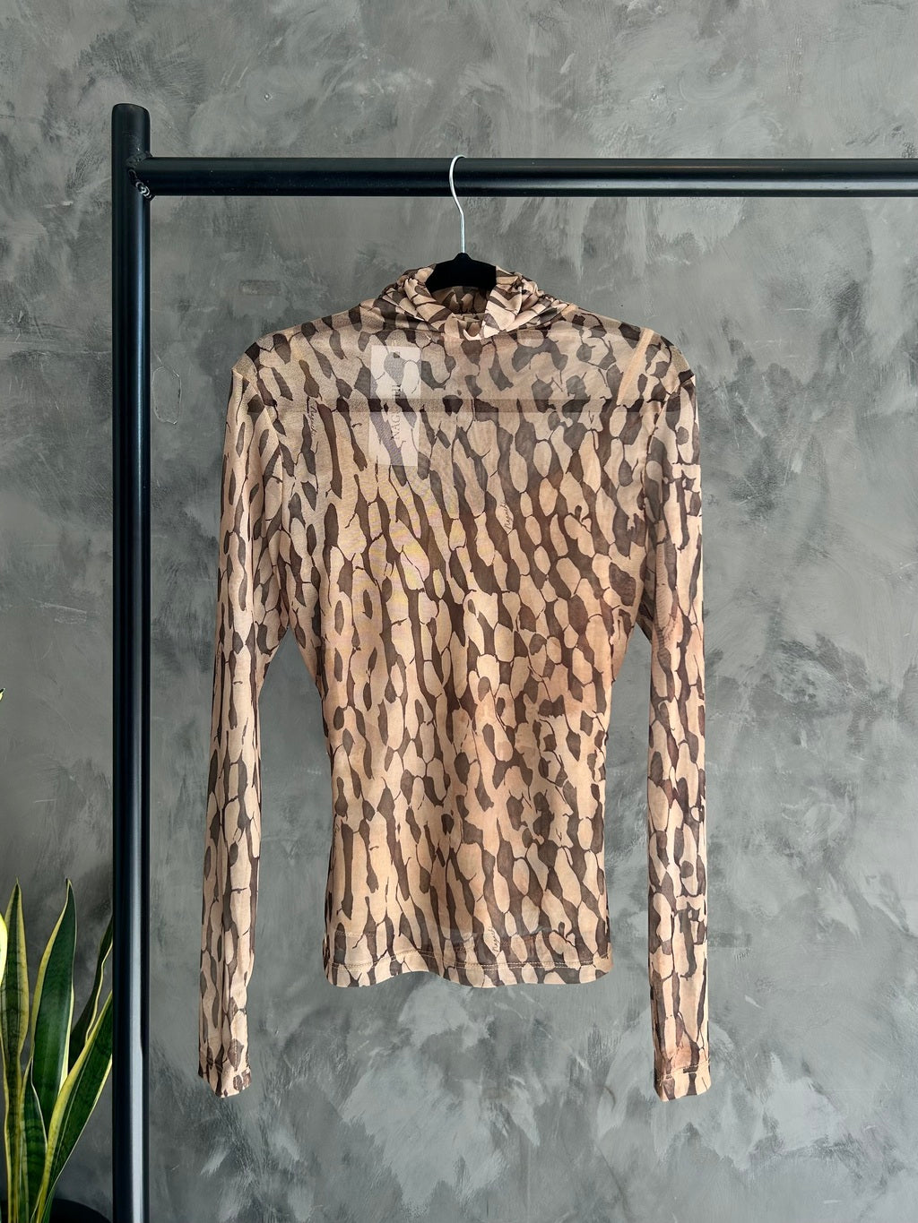 Blusa em tule com estampa- Naguchi