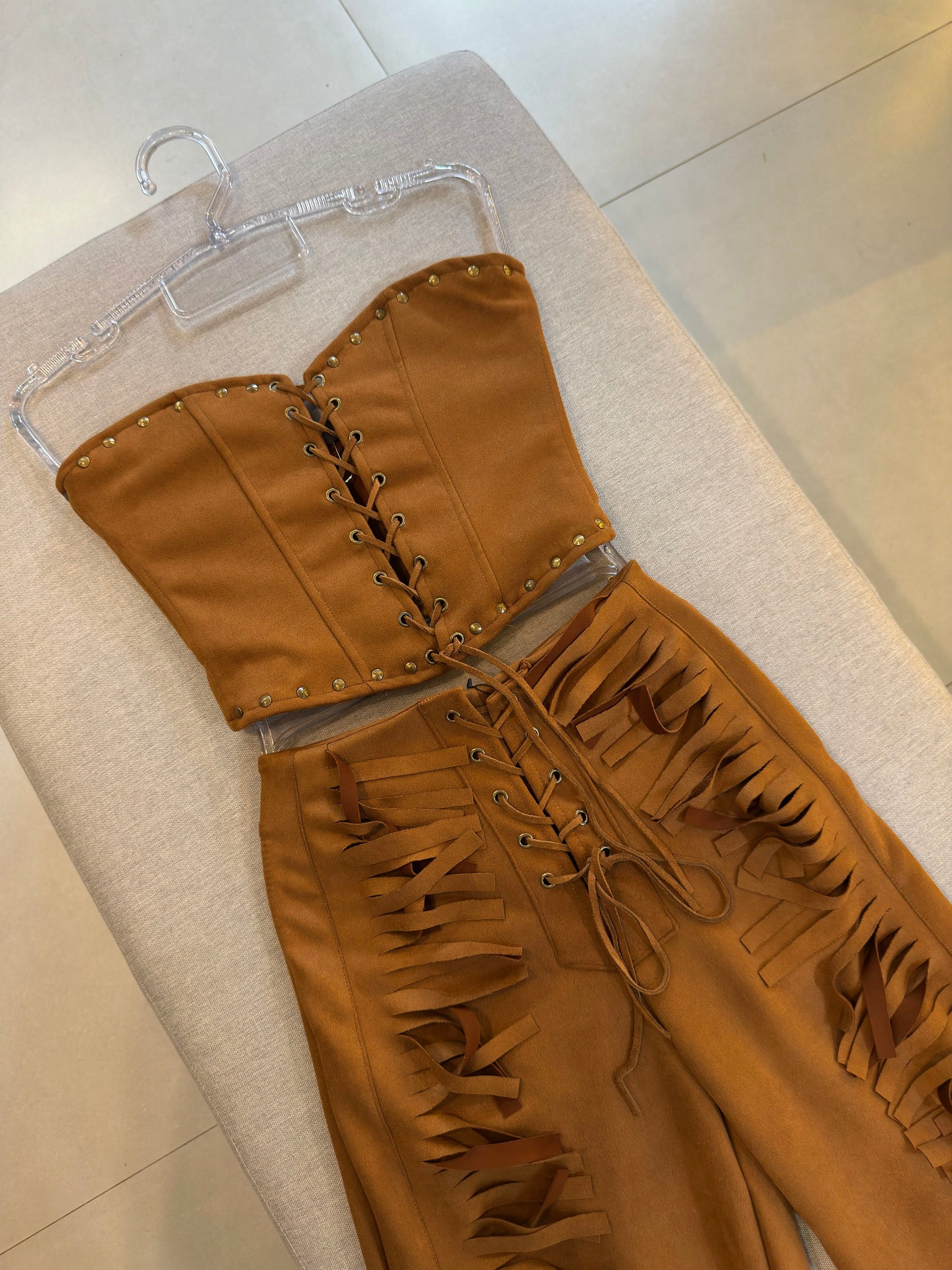 Conjunto Suede com Franjas Western Country