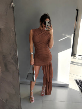 Vestido Curto Drapeado Cauda