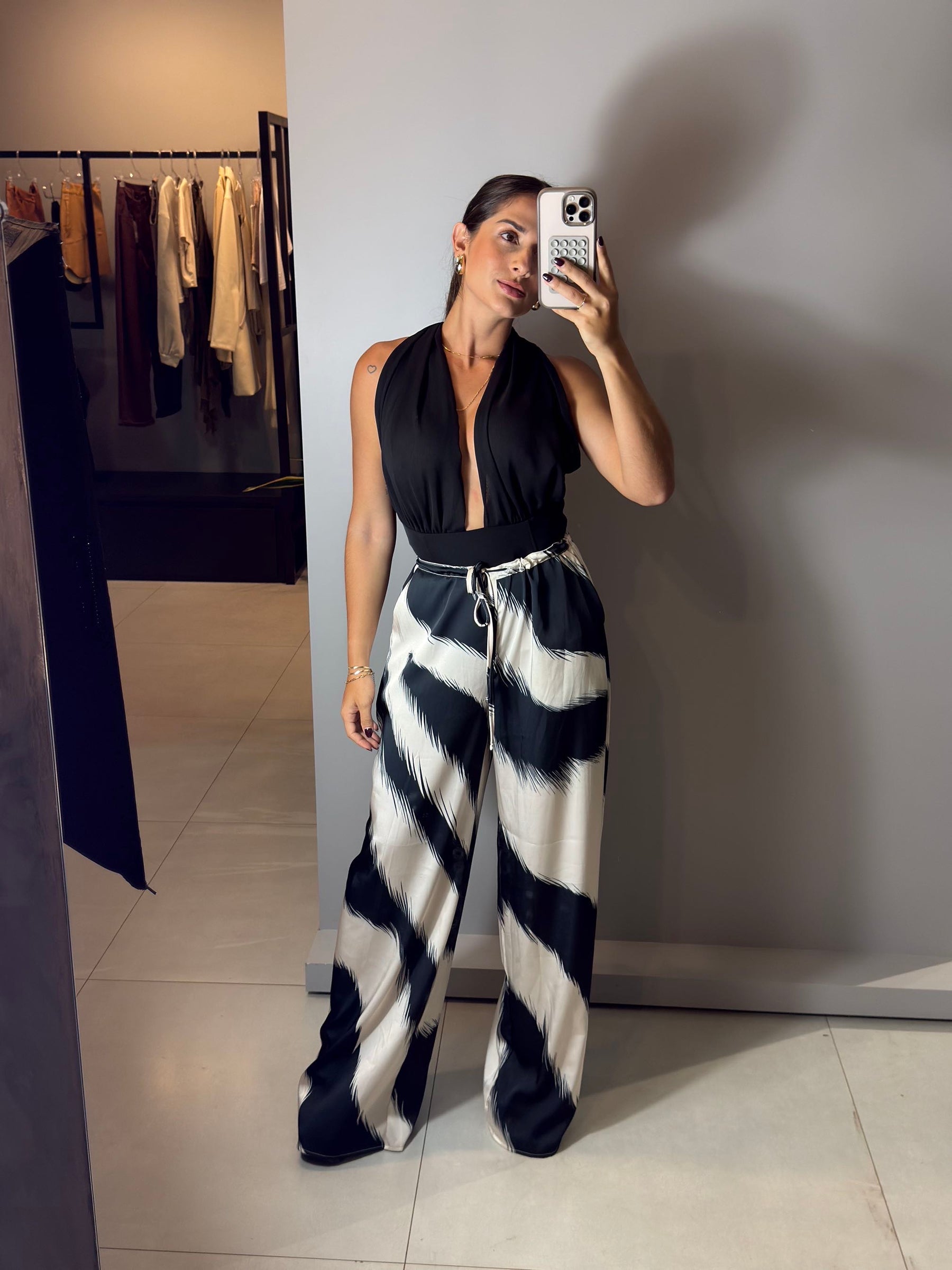 Calça Retaa Satin Touch