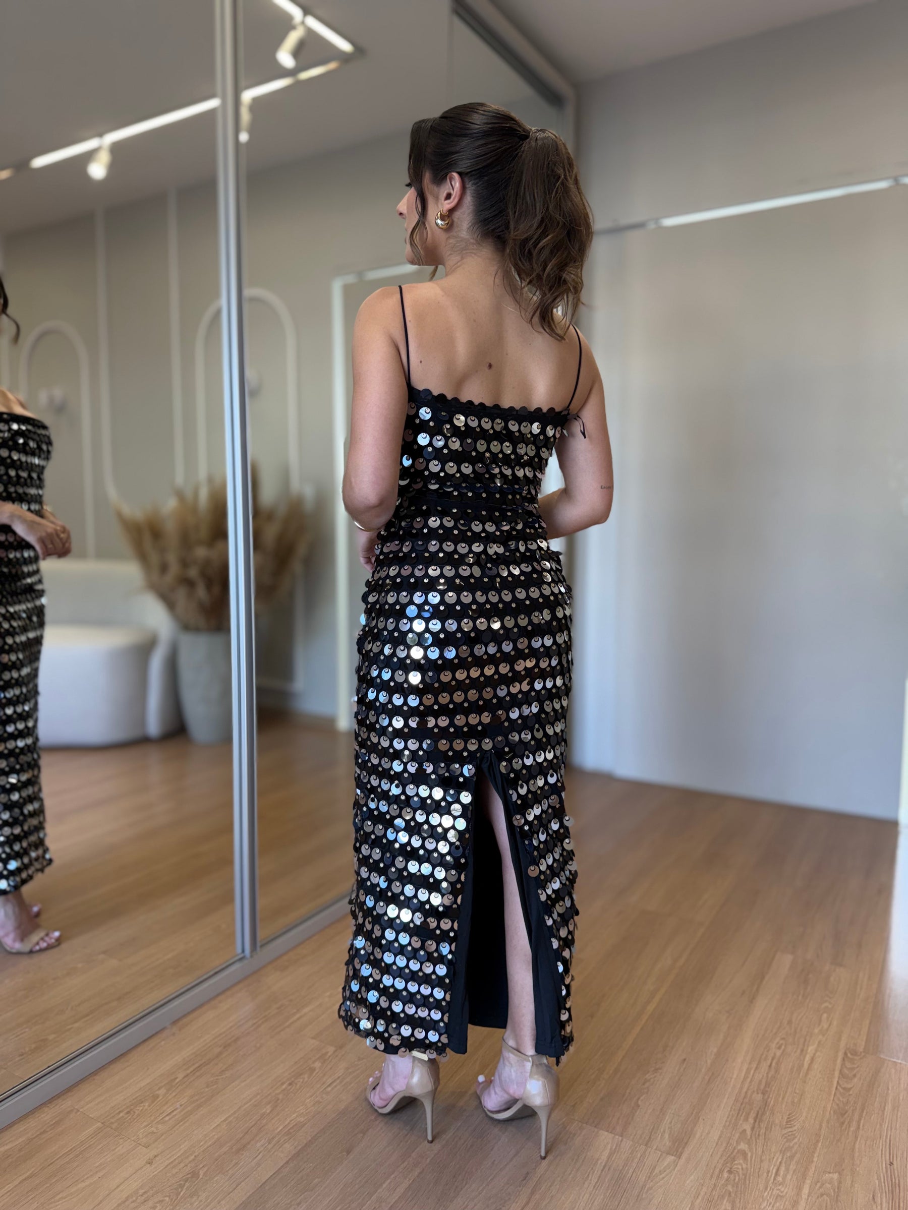 Vestido de Festa com Brilho Lantejoulas Midi