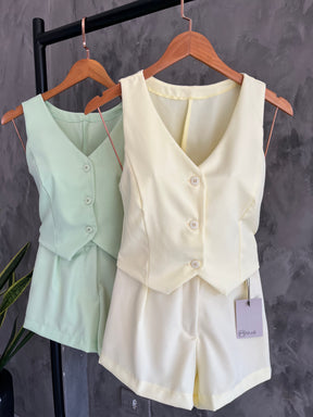 Conjunto Alfaiataria Shorts e Colete- Bi Bella