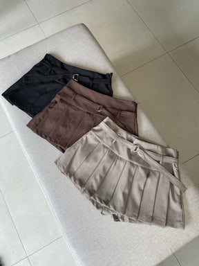 Mini Saia Alfaiataria de Pregas - Shorts Saia