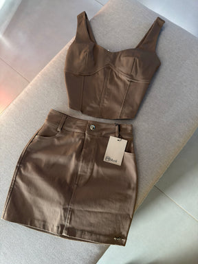 Conjunto Resinado Saia e Cropped - Yeskla