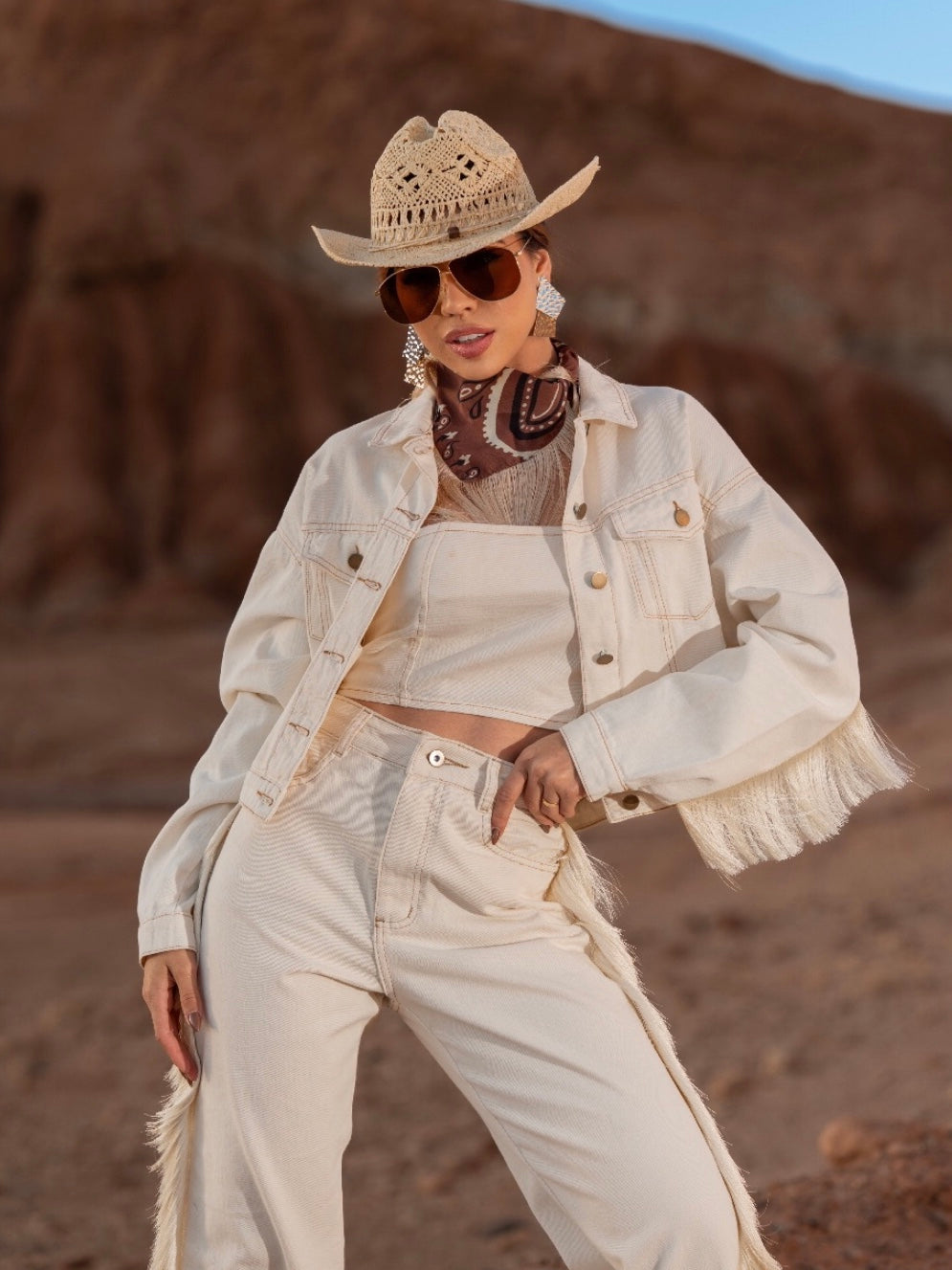 Jaqueta Feminina Jeans com Franjas Western- Off white