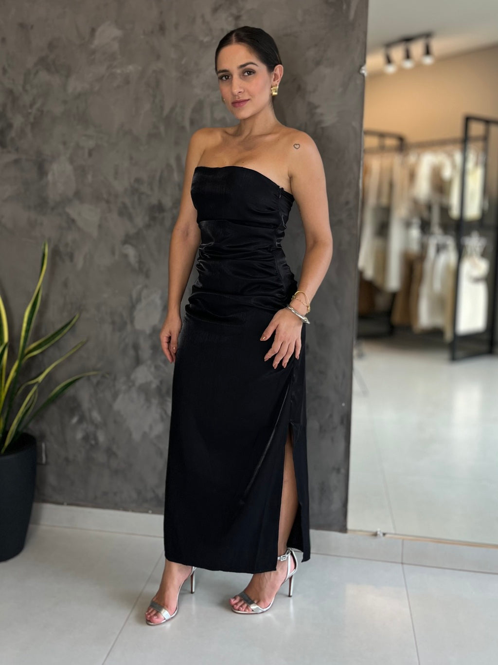 Vestido Justo Midi para Festa- GataBakana