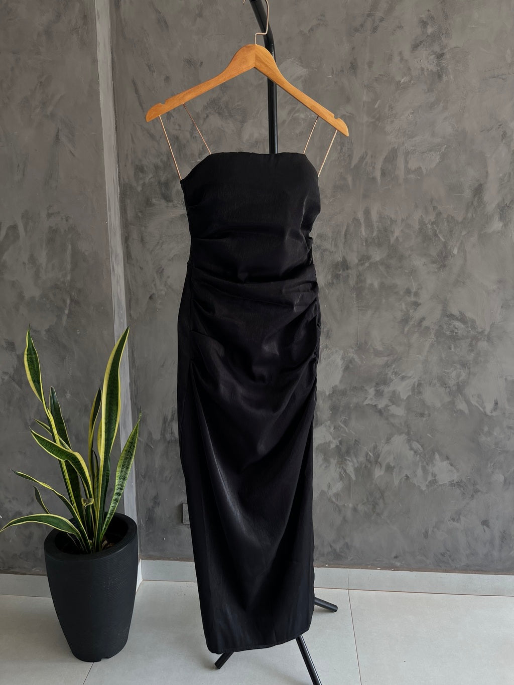 Vestido Justo Midi para Festa- GataBakana
