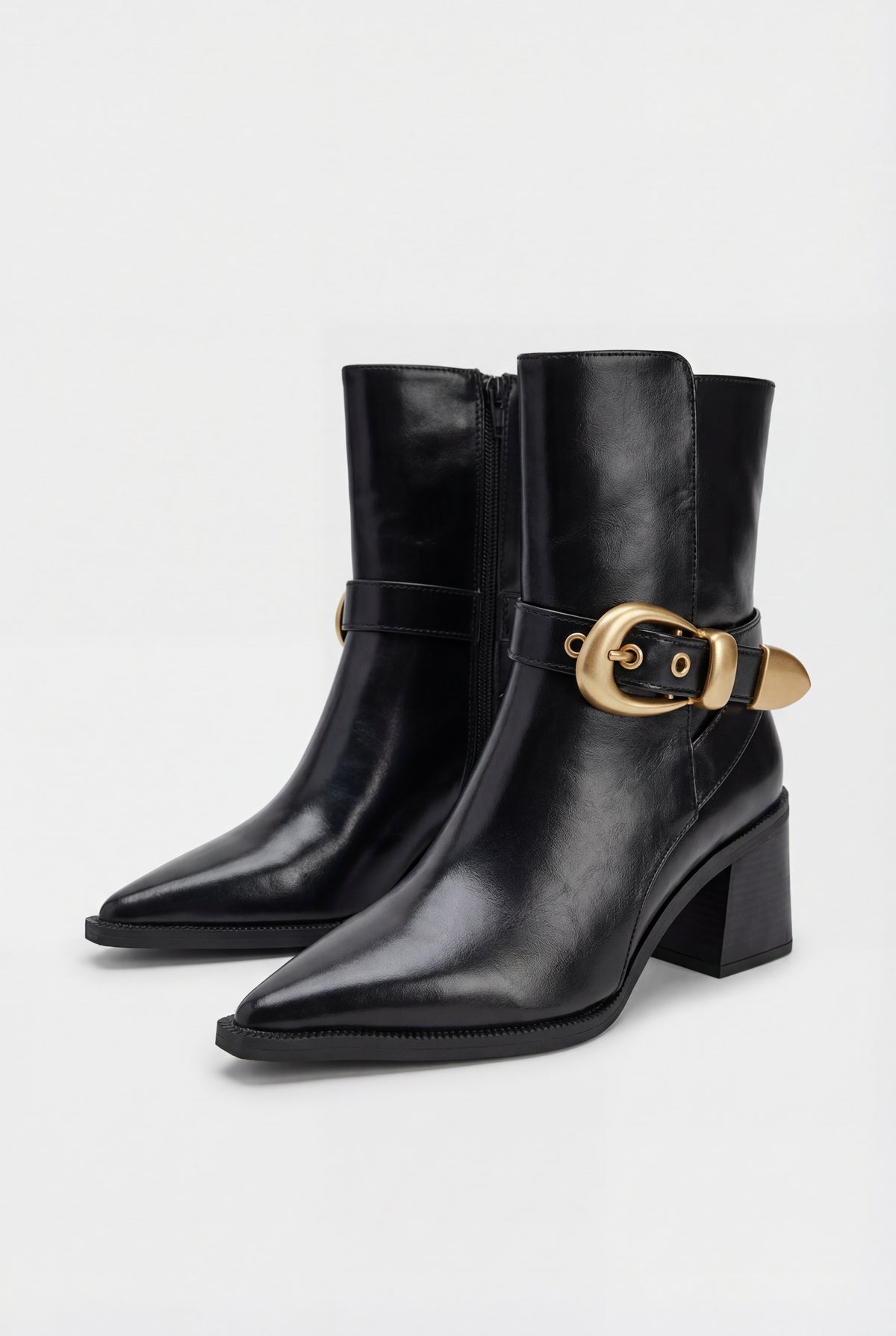 Bota Couro Fivela Bárbara Preto