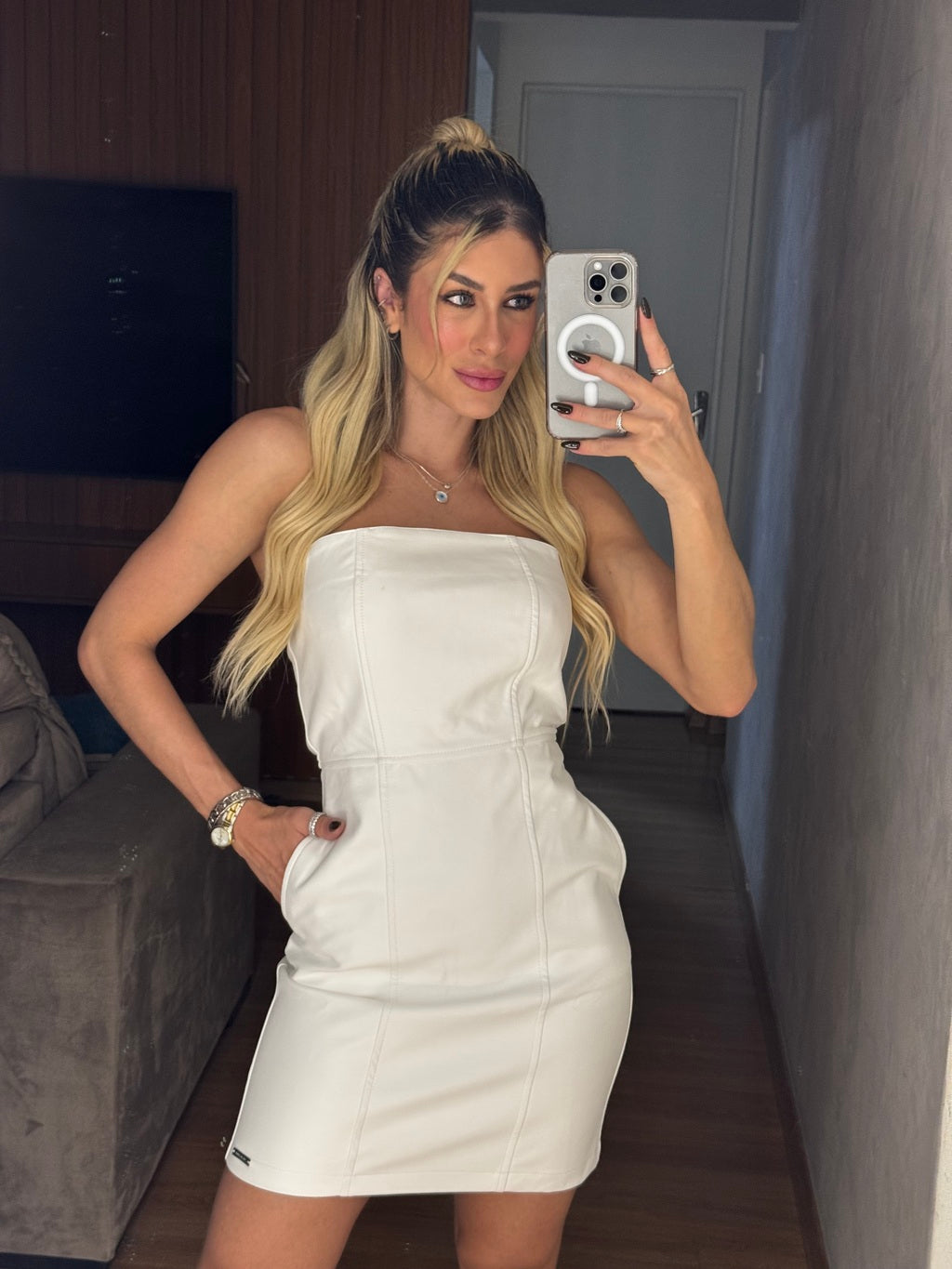 Vestido Feminino de Couro Justo Western - Leona Martins