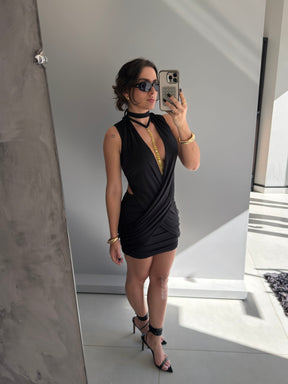 Vestido Curto com Decote cruzado Ivi