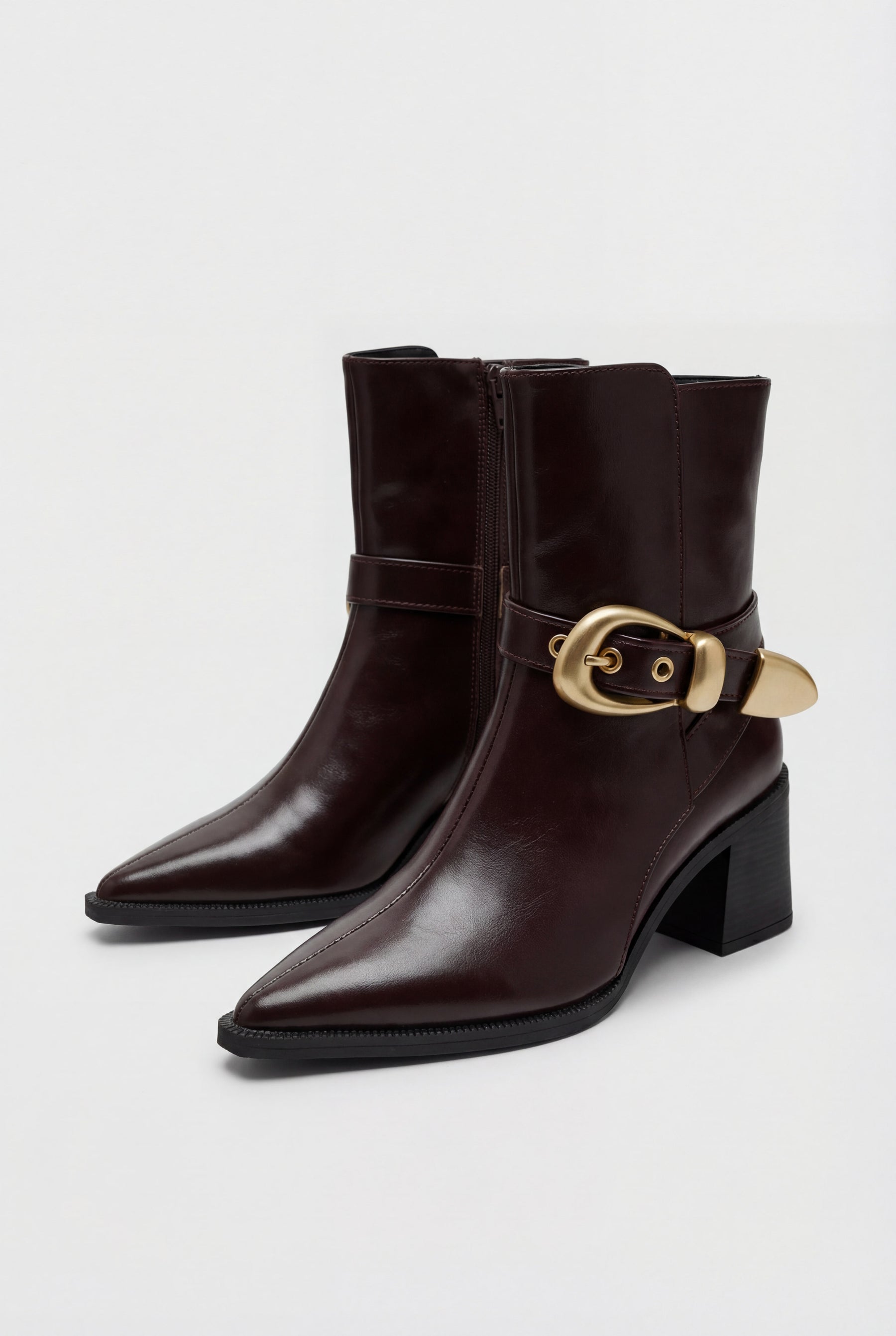 Bota Couro Fivela Barbara Marrom