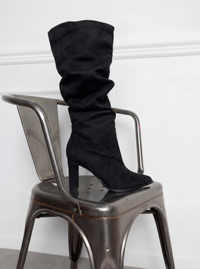 Bota Camurça Slouchy Betina Preta