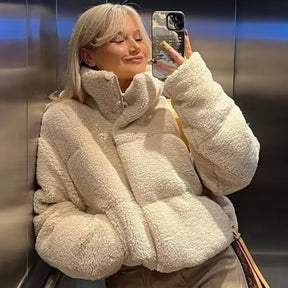 Jaqueta Feminina Teddy de Pelúcia – Casaco Quentinho de Inverno