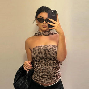 Blusa Feminina Animal Print Tomara que Caia com Gola Lenço – Estilo Fashionista