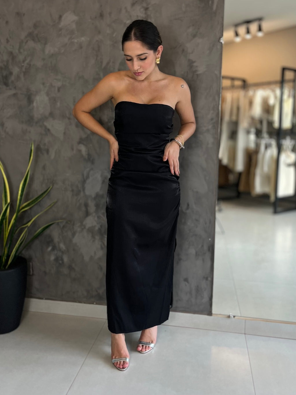 Vestido Justo Midi para Festa- GataBakana