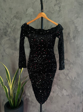 Vestido Midi Ombro a Ombro Paetê Veludo
