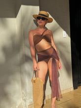 Biquini Hot Pant + canga Resort marrom