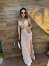 Conjunto biquini e saida tule bege