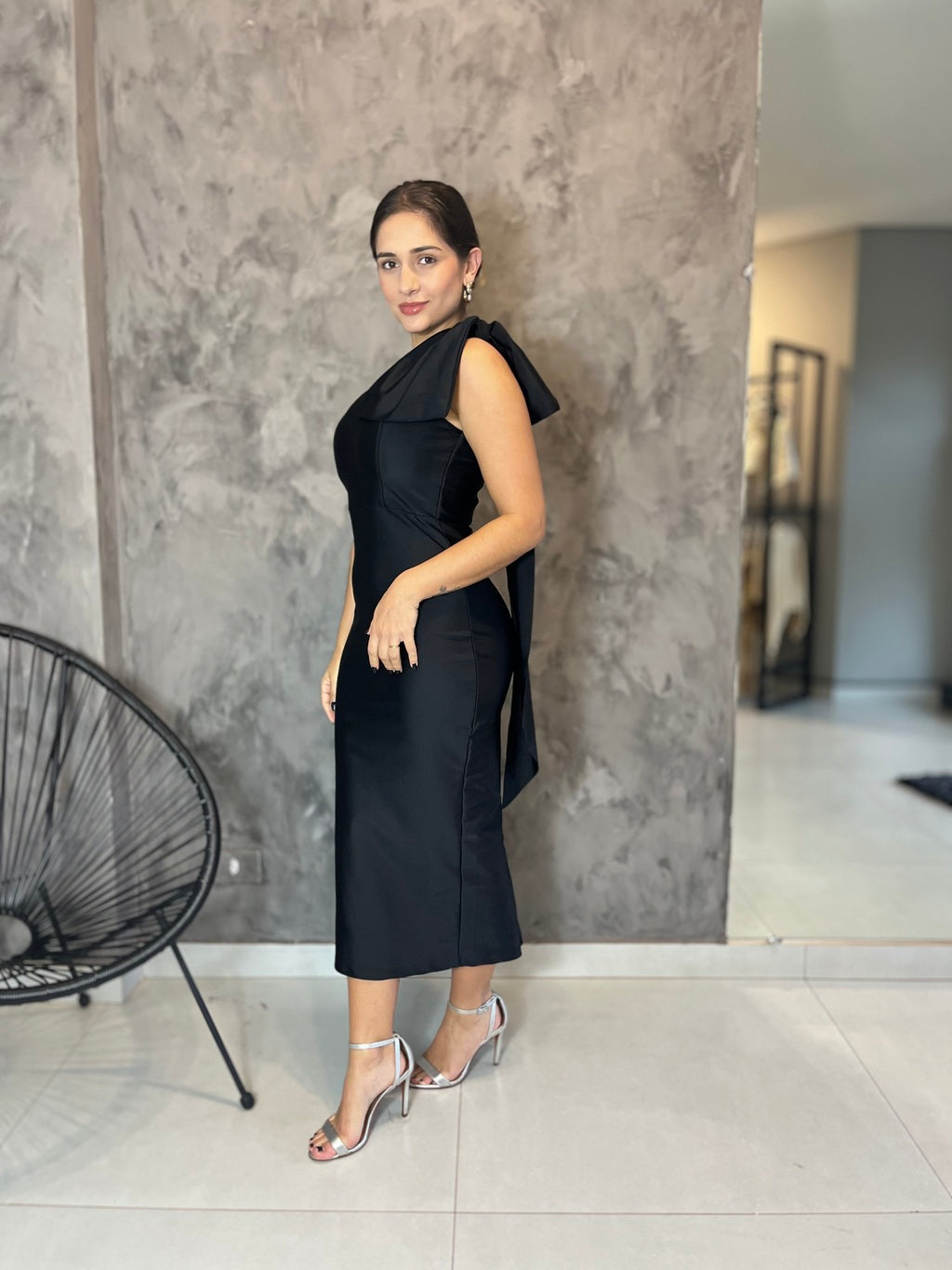 Vestido Feminino Midi Social Laço com Cauda