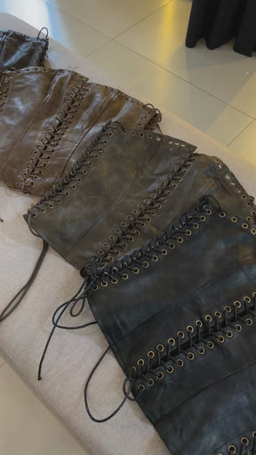 Corset em Couro Ilhós Maisa